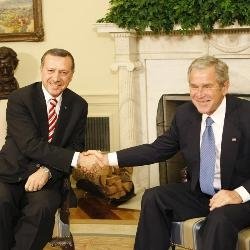 Entrevista de Bush con Erdogan.