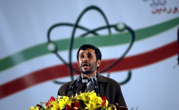 Mahmoud Ahmadineyad.