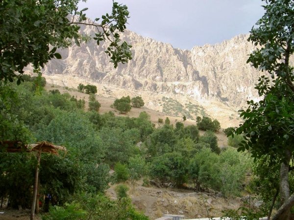 El Kurdistán ofrece paisajes que poco tienen que ver con la imagen tradicional del paraiso terrenal.