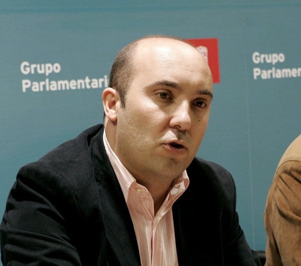El diputado socialista José Manuel Lage Tuñas  (Foto: Archivo )