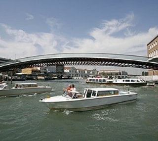 El polémico puente de Calatrava en Venecia