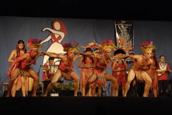 Unha mostra das danzas indíxenas brasileiras no Barco de Valdeorras