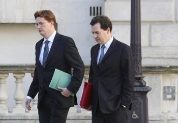 El ministro británico de Economia, George Osborne y el responsable del Tesoro, Danny Alexander. (Foto: Chris Ratcliffe)