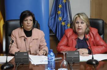 Pilar Pin y Juana Sánchez, en la presentación del informe. (Foto: Baffypress)