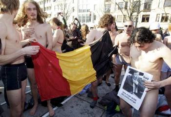 Protesta en Gante de estudiantes belgas contra la falta de gobierno. (Foto: NICOLAS MAETERLINCK)