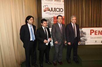 Rodrígo González, Iago Fariñas, Antonio Piña y José Luis Roig, en la presentación de las jornadas. (Foto: MARCOS ATRIO)