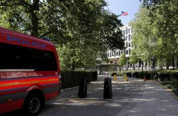 Las autoridades británicas reforzaron la seguridad en todas las embajadas en Londres, especialmente en la de Estados Unidos (en la foto). (Foto: KERIN OKTEN)