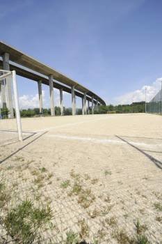 El campo de O Xestal se dotará de hierba artificial. (Foto: MARTIÑO PINAL)