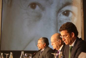 Núñez Feijóo, presidió el año pasado, junto a Gerardo Fernández Albor, la convocatoria del premio. (Foto: ARCHIVO)