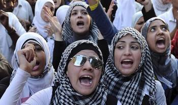 Algunas mujeres egipcias en plena protesta (Foto: Archivo EFE)