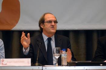 El ministro de Educación Ángel Gabilondo es uno de los principales defensores de la reforma. (Foto: ARCHIVO)