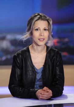 La novelista y periodista Tristane Banon, antes de aparecer en la cadena de televisión TF1