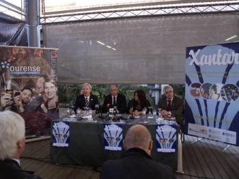 En la imagen, rueda de prensa en la que estuvieron presentes Alejandro Rubín e Isabel Pérez. 