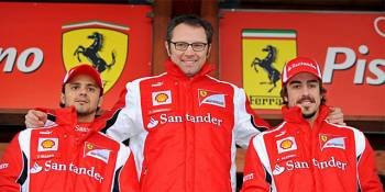 Stefano Domenicalli junto con Massa y Alonso (Foto: EFE)
