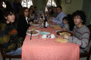 Argimiro Marnotes disfrutó del menú acompañado de familiares y amigos. (Foto: JAINER BARROS)