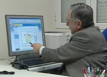 El portavoz de Meteorología, Ángel Rivera, ante la previsión de los próximos días. (Foto: JMI)