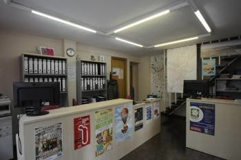 Oficina de Atención ó Cidadán, ubicada en la Praza de Santa Eufemia. (Foto: MARTIÑO PINAL)