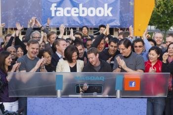 Fotografía facilitada por Facebook que muestra al cofundador de la red social, Mark Zuckerberg  (Foto: EFE)