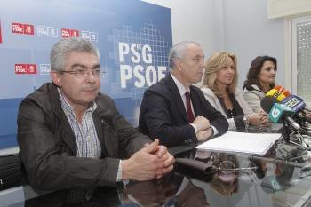 Raúl Fernández, Pachi Vázquez, Trinidad Jiménez y Laura Seara. (Foto: MIGUEL ÁNGEL)