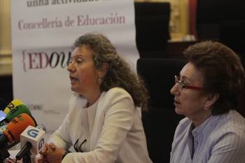 Ana Garrido y María Luz Añel, en la presentación. (Foto: MIGUEL ÁNGEL)