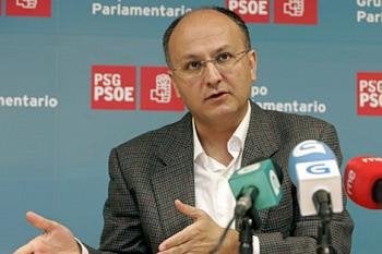 El portavoz del PSdeG en el Parlamento gallego, Abel Losada