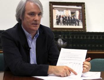 Enrique García, portavoz de la Organización de Consumidores y Usuarios (OCU). (Foto: BEATRIZ VELARTIE)