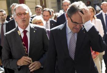 El alcalde de Barcelona, Xavier Trias y el presidente de la Generalitat, Artur Mas, durante la Diada de la Mercé. (Foto: A. GARCÍA)
