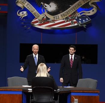 El vicepresidente de Estados Unidos, Joe Biden, trató hoy de marcar un profundo contraste con su oponente republicano, Paul Ryan