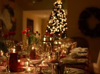 Una mesa decorada para un menú navideño. (Foto: ARCHIVO)