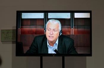 Albert Koffeman, en la imagen realizada al circuito de televisión de la sala de prensa, directivo de la compañía Smit Salvage