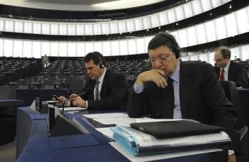 El presidente de la Comisión Europea, José Manuel Durao Barroso (dcha)
