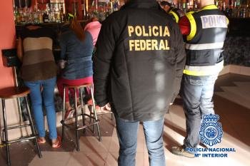 Agentes de la Policía Nacional y de la Policía Federal de Brasil han detenido a cinco personas y han desarticulado una organización dedicada a la explotación sexual de mujeres brasileñas