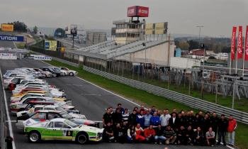 Los participantes en el Legend Rally de 2012.