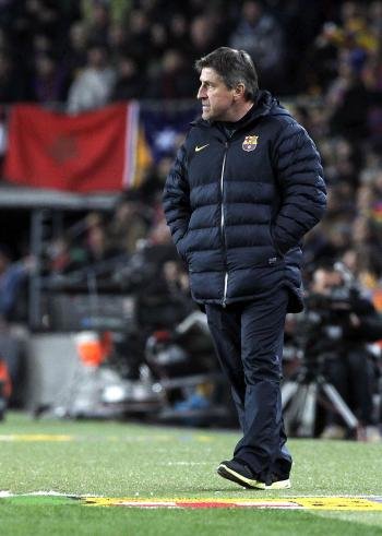 El segundo entrenador del F. C. Barcelona, Jordi Roura, durante el encuentro correspondiente a la vuelta de la semifinal de la Copa del Rey de futbol (Foto: EFE)