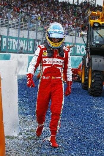 Alonso, nada más dejar la carrera.