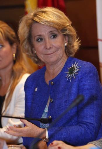 La presidenta del PP de Madrid, Esperanza Aguirre. (Foto: J.M. ESPINOSA.)