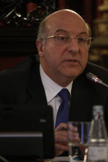 Agustín Fernández y Rosendo Fernández, en un pleno.