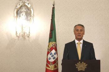 El presidente portugués, Aníbal Cavaco Silva, durante la alocución que dirigió al país. (Foto: PEDRO NUNES)