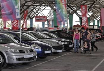 El Plan PIVE está impulsando las ventas en el sector del automóvil. (Foto: ARCHIVO)