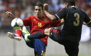 Cristian Tello en un lance de un partido con la selección española sub 21 (Foto: EFE )