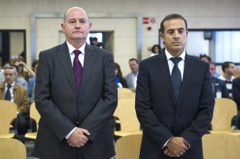 Enrique Pamiés (izquierda) y José María Ballesteros, durante el juicio. (Foto: EMILIO NARANJO )