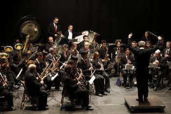 Un momento de la actuación musical desarrollada en el auditorio celanovés. (Foto: MARCOS ATRIO)