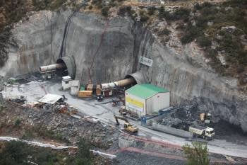 Obras del AVE en los túneles de Cerdedelo. (Foto: ARCHIVO)
