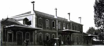 Antigua estación de tren en Ourense, en el entonces municipio de Ponte Canedo. (Foto: VICENTE PERNÍA)