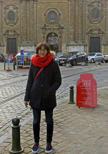 Fátima Donaire, una de las emigrantes españolas que recibieron la orden de expulsión, en Bruselas. (Foto: MARTA BORRÁS)