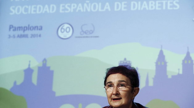 Sonia Gaztambide, actual presidenta de la Sociedad Española de Diabetes, durante la rueda de prensa en Pamplona
