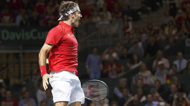 El suizo Roger Federer celebranbdo la victoria ante Andrey Golubev 