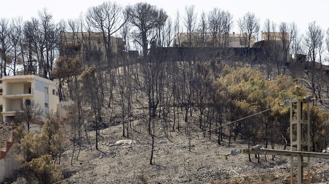 El incendio forestal en Torrent (Valencia) está &#34;estabilizado y sin llama&#34;