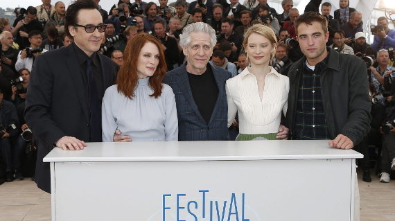  El actor estadounidense John Cusack, la actriz Julianne Moore, el director canadiense David Cronenberg, la actriz australiana Mia Wasikowska, y el actor británico Robert Pattinson