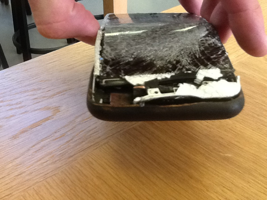iPhone 6 explota en un bolsillo y causa quemaduras de segundo grado